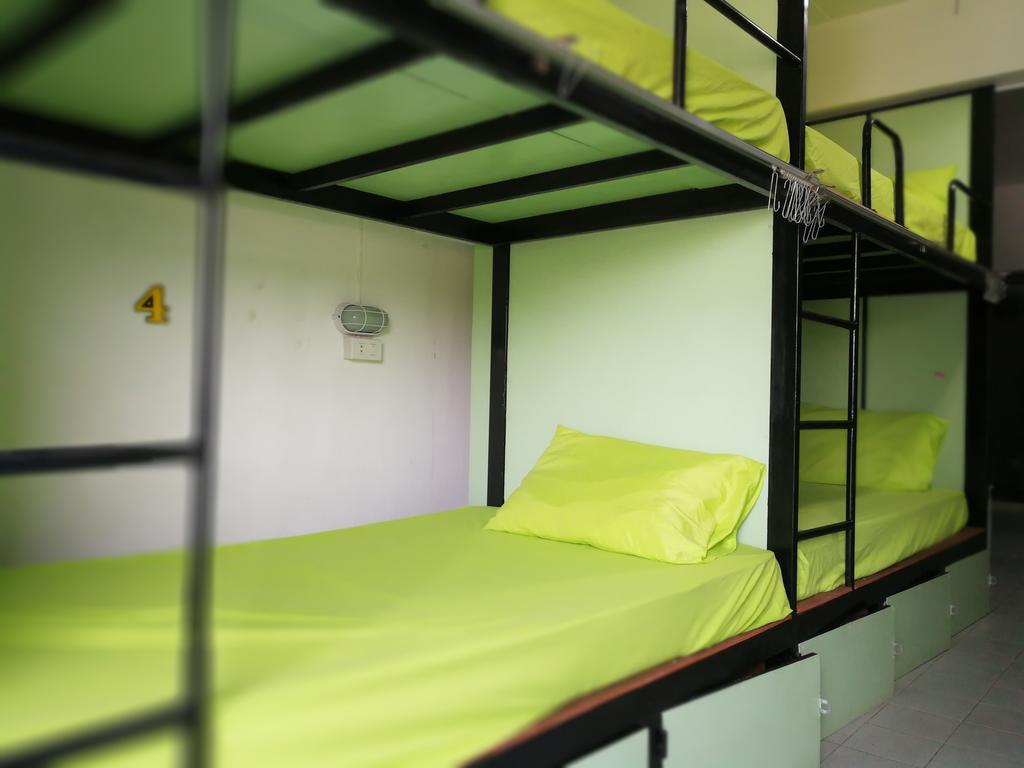 Zoe Hostel Chiang Mai Exterior photo